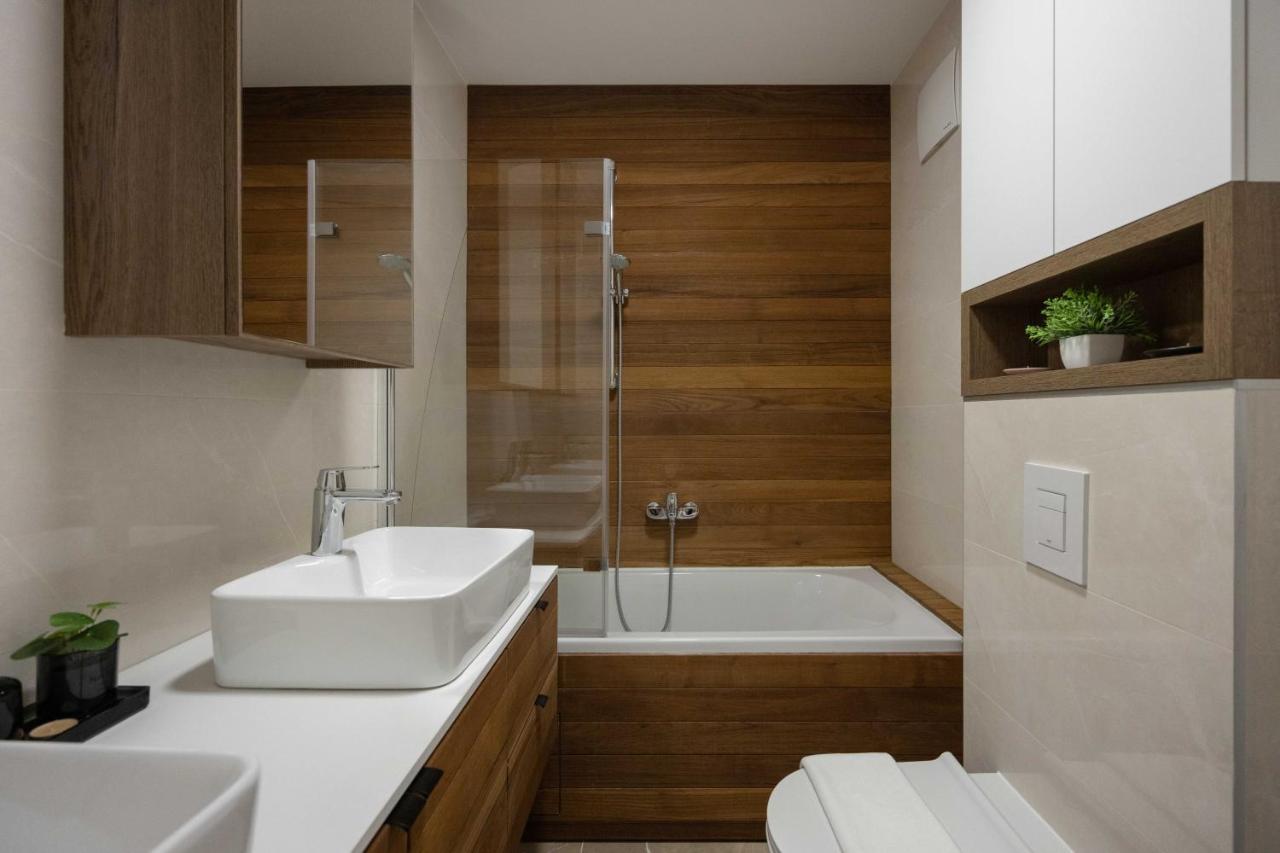 Stylish 2Bdr Apartment- Free Garage Загреб Экстерьер фото